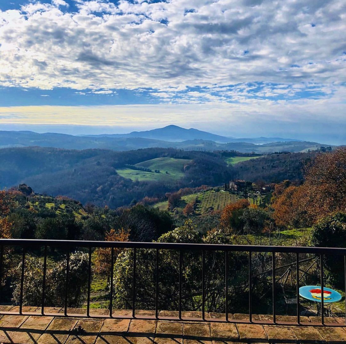Il panorama della Val d'Orcia dalla terrazza